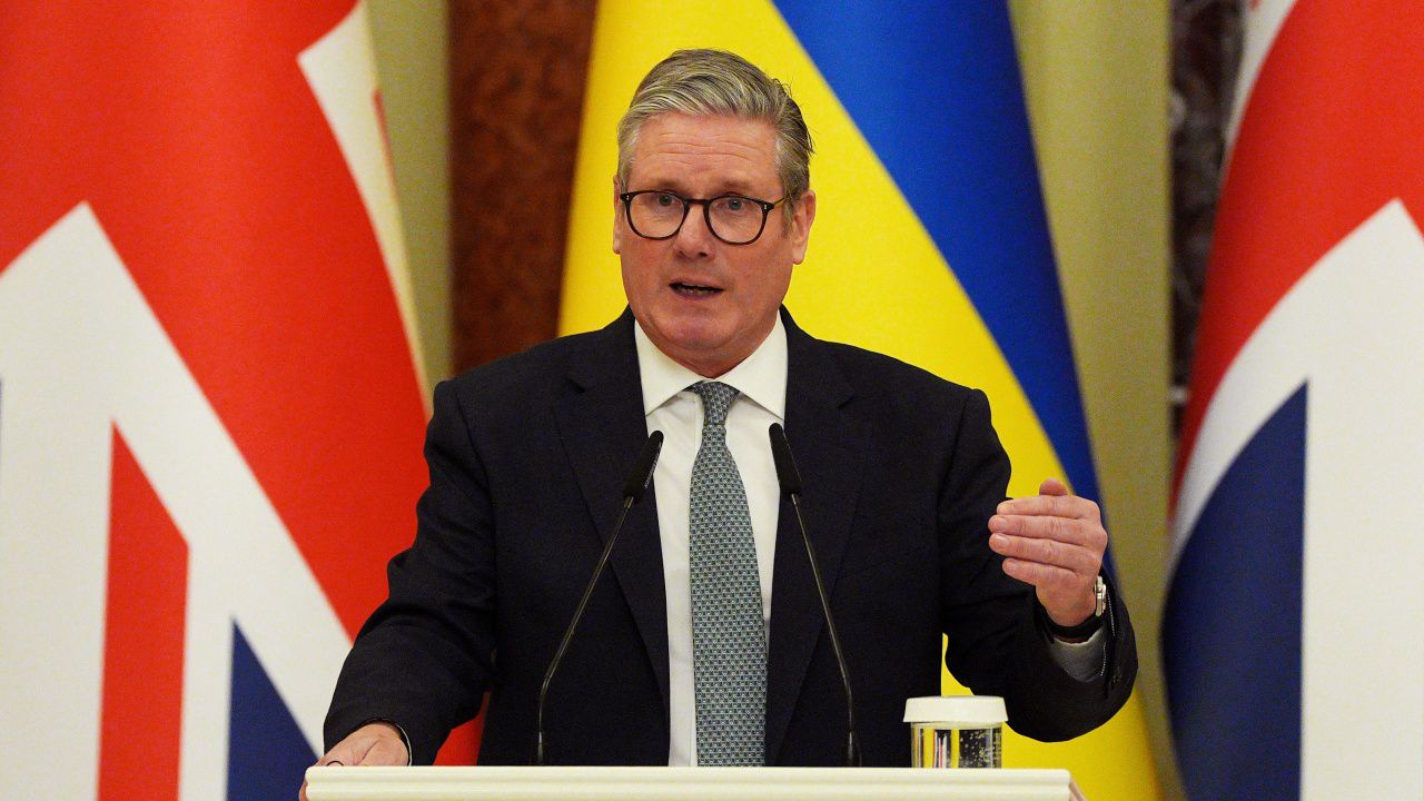 Стармър: Великобритания ще участва пълноценно за гарантиране сигурността на Украйна