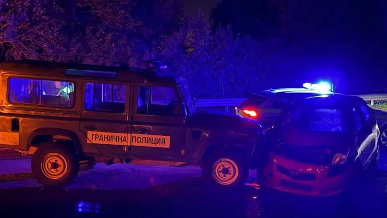 Ето какво е състоянието полицаите, които катастрофираха снощи