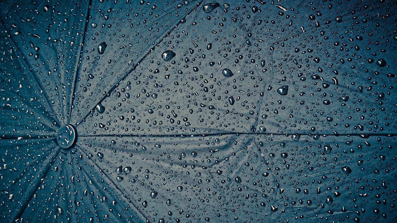 Седмицата започва с дъжд: Къде обявиха жълт код за валежи
