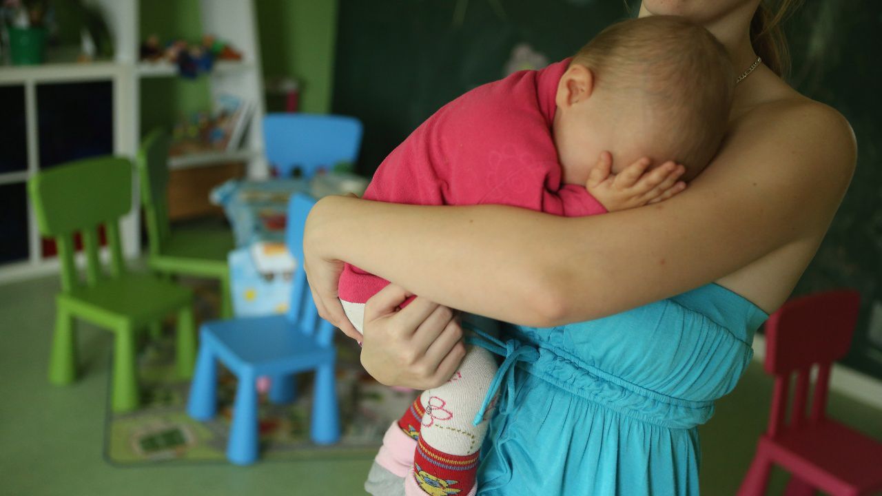 МС отпусна персонална пенсия на многодетна майка, родила и отгледала 6 деца