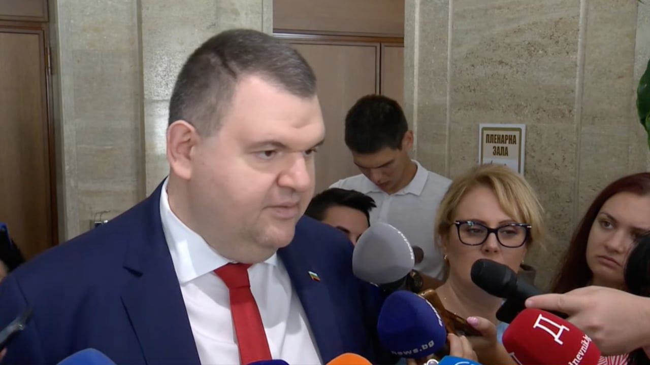 Делян Пеевски: Радев наруши Конституцията, на практика не е президент