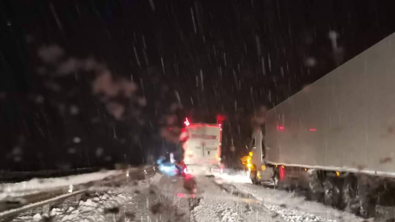 Ад на "Струма": Движението от Перник към София е блокирано