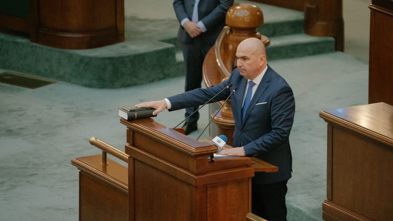 Илие Боложан поема временно президентските правомощия в Румъния