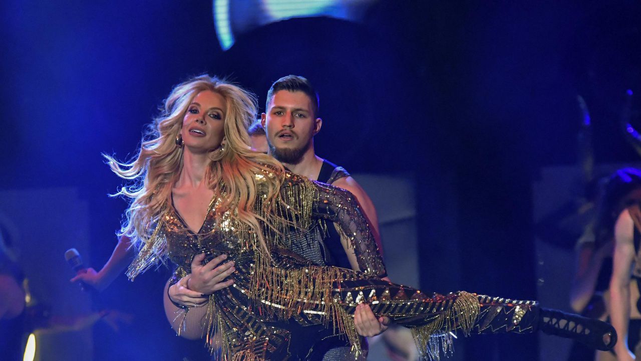 Фолк певицата Емилия най-после призна за раздялата със съпруга си Жорж Башур