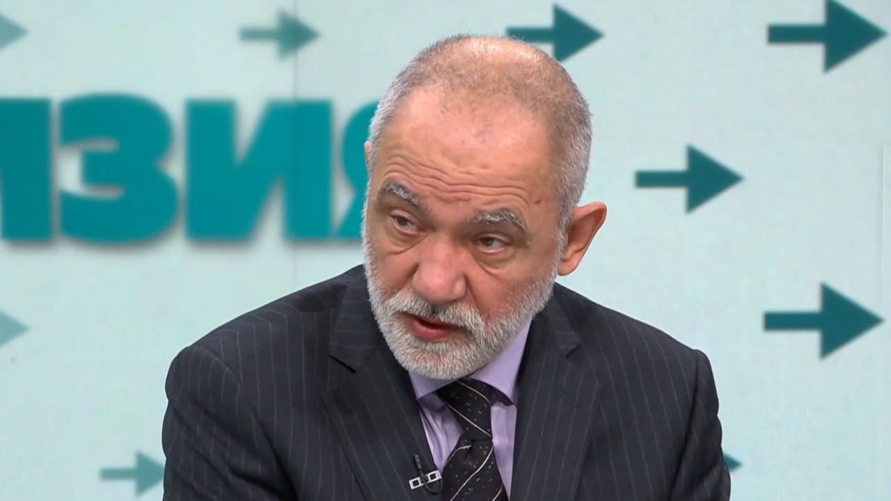 Журналистът Петър Илиев: Всички работещи да се готвят за по-високи данъци и осигуровки