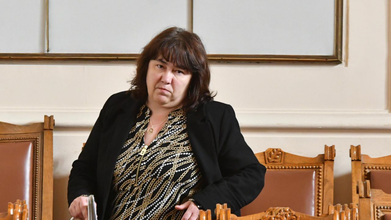 Росица Велкова: Още 2022 г. беше ясно, че излизаме от стабилната фискална политика