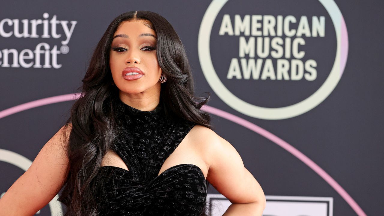 Поканиха Карди Би на инаугарацията на Доналд Тръмп. Тя се разпсува