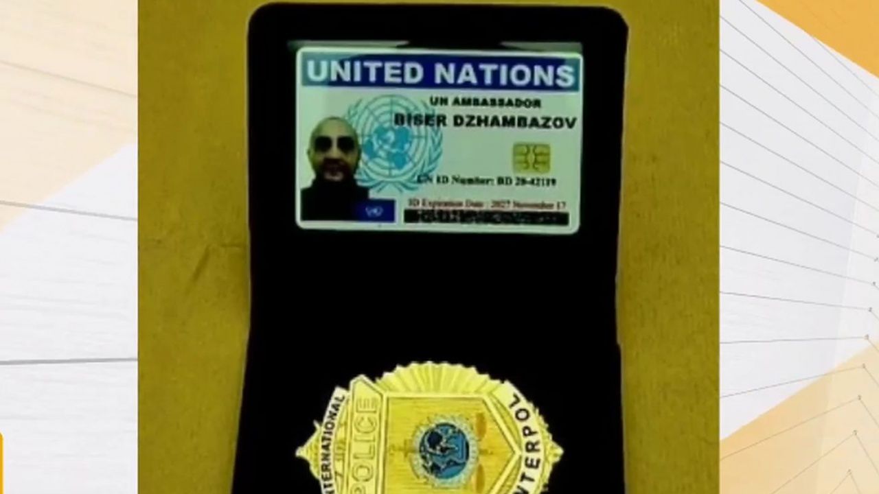 "Шпионската клетка" в Лондон: Един от българите имал фалшива служебна карта на Интерпол