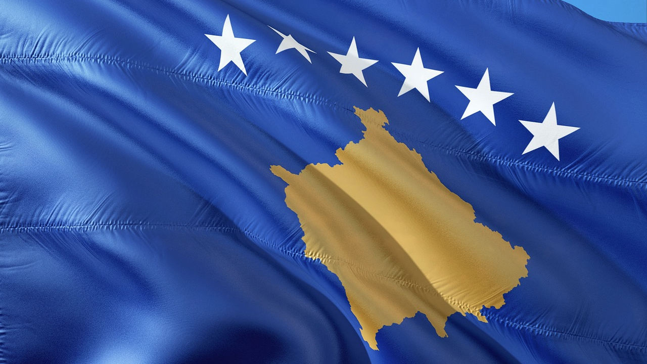 Парламентарни избори се провеждат в Косово