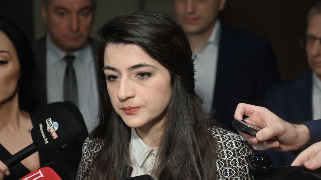 Лена Бориславова разкри защо чак сега си дава имунитета и дали я притеснява нещо