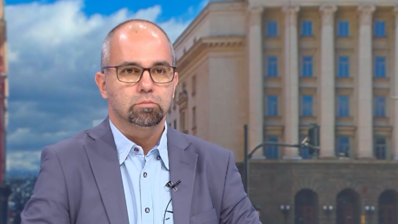 Първан Симеонов обясни защо Радев не покани ДПС - Ново начало на консултации