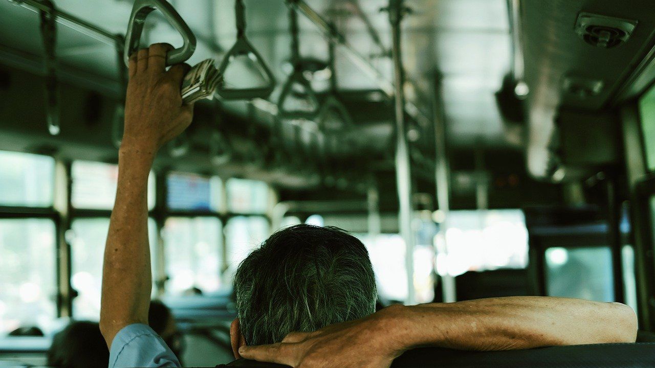 Безплатен градски транспорт за пенсионерите в Тирана