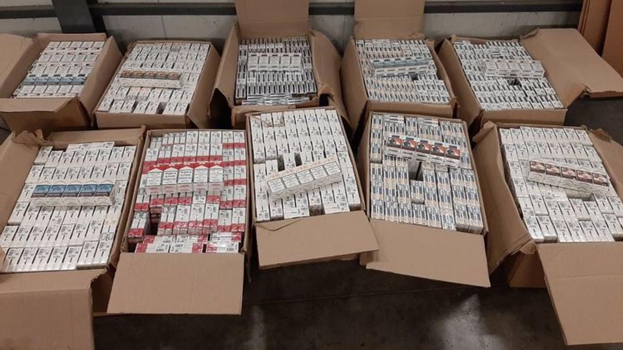 Митническите служители на ТД Митница Русе задържаха 79 520 къса