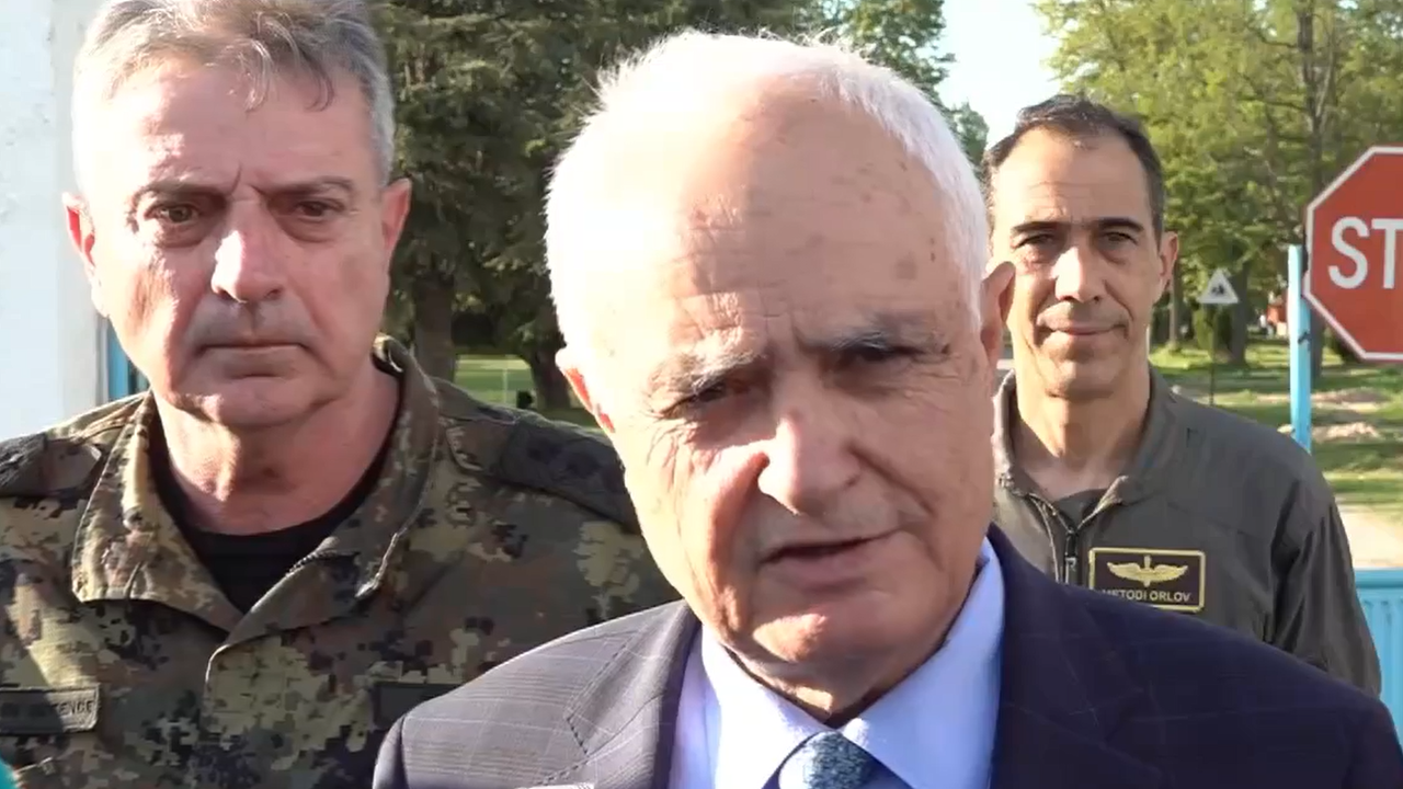Атанас Запрянов за засеченото отклонение в F-16: Темата се използва за трупане на политически дивидент
