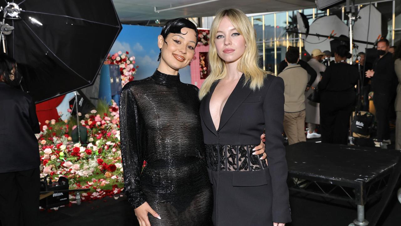 В интервю за The Hollywood Reporter“ Алекса Деми разкри, че