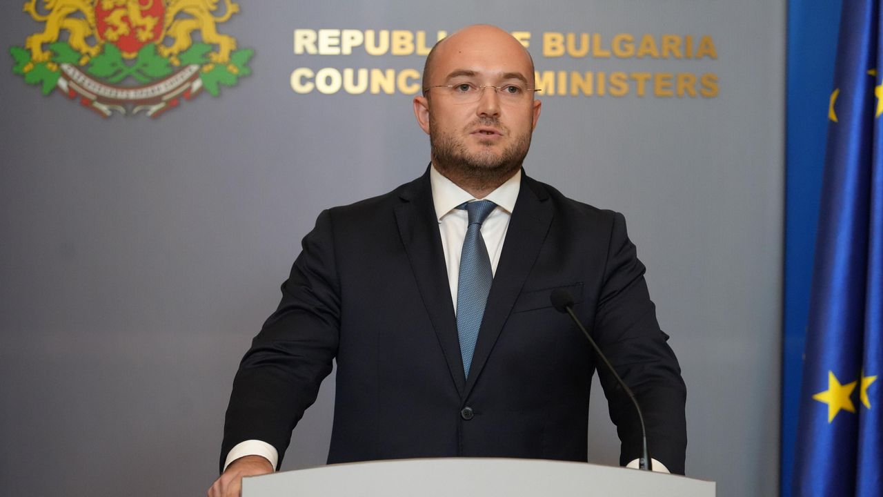 Правосъдният министър Георгиев съобщи за фрапиращ случай на имотна измама със 79-годишна баба