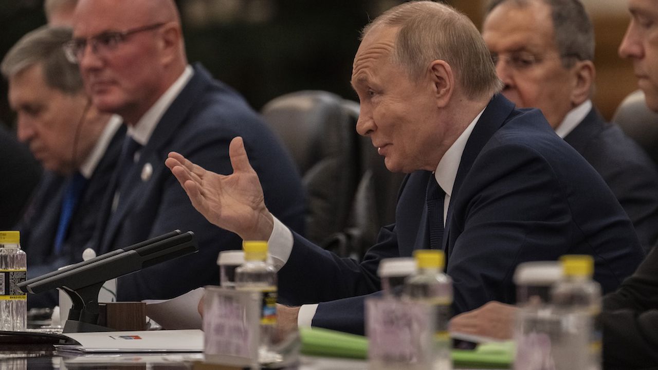 Путин изрази готовност да поддържа стратегическа координация с Пекин