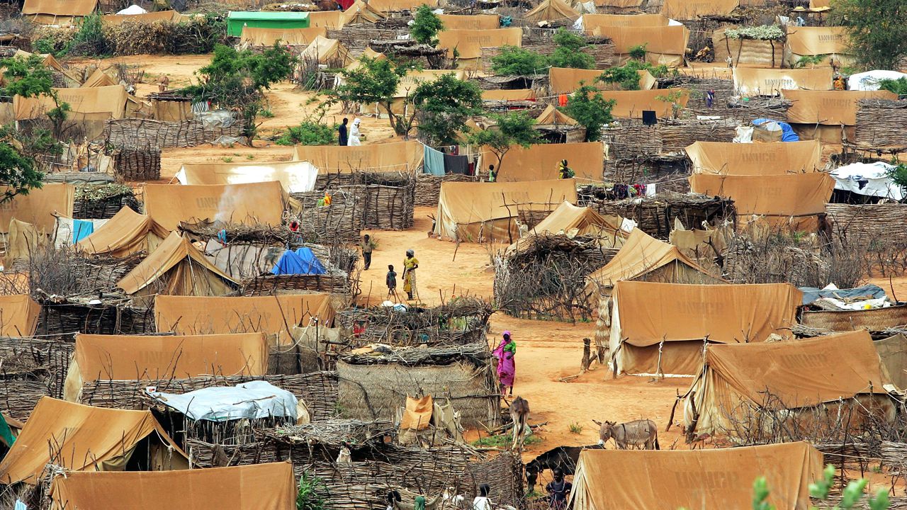 Свлачище уби над 1000 души в Судан