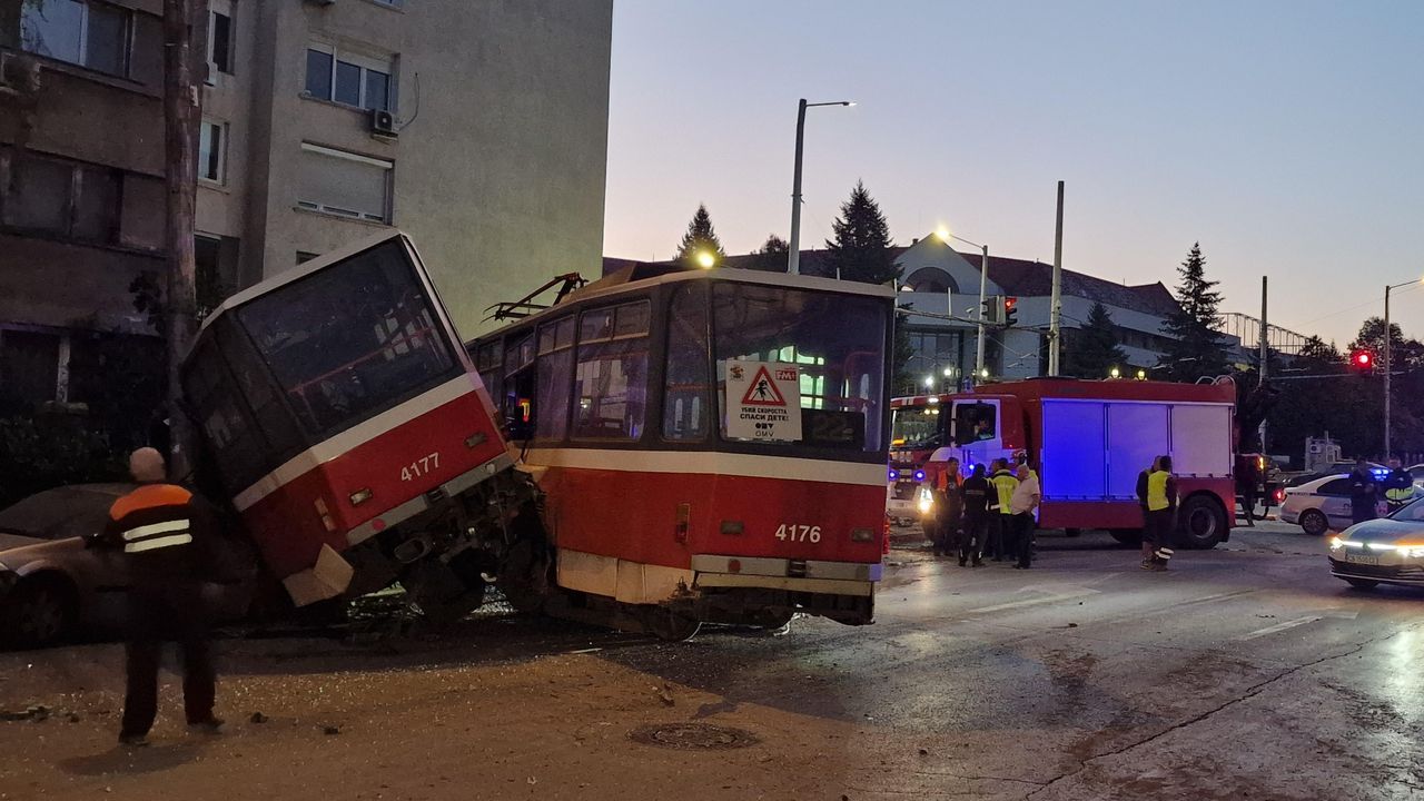 Постоянната комисия по транспорт и пътна безопасност в СОС ще заседава извънредно утре във връзка с дерайлиралия трамвай в София