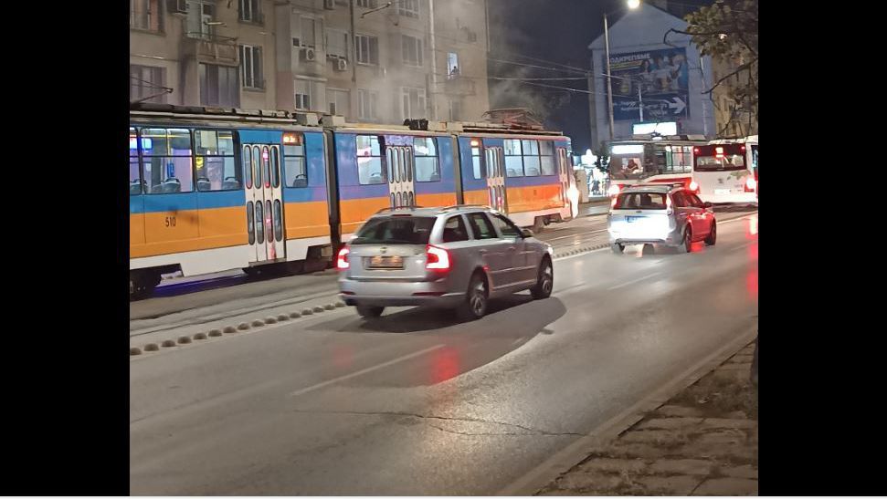 Трети инцидент с трамвай в София за днес