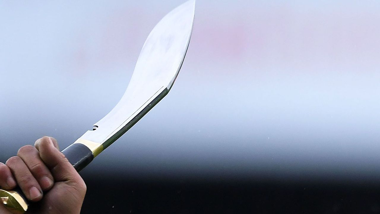 Най-малко петима души бяха ранени при нападение с нож днес