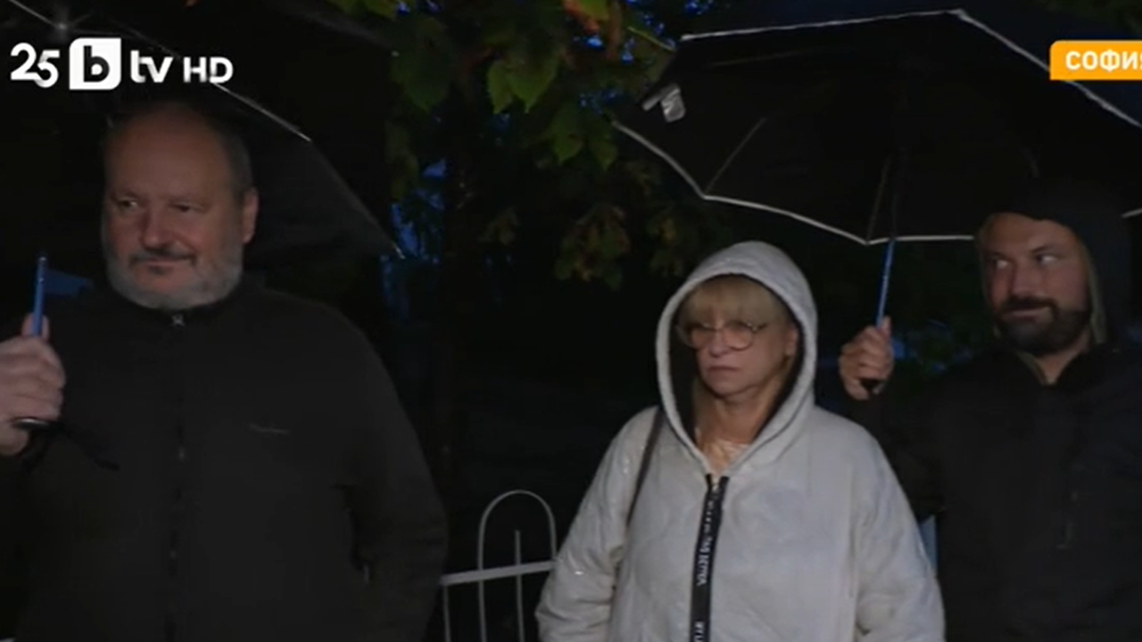 Жители на "Дружба 2": "Ако си сложим бойлери - мрежата ще гръмне