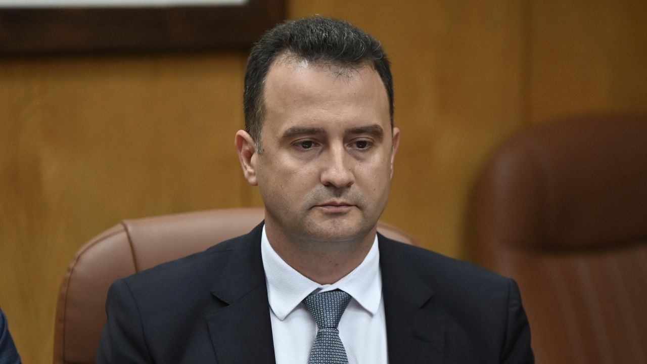 Не е извършван добив на природни богатства в находище "Орешака", съобщи министър Станков