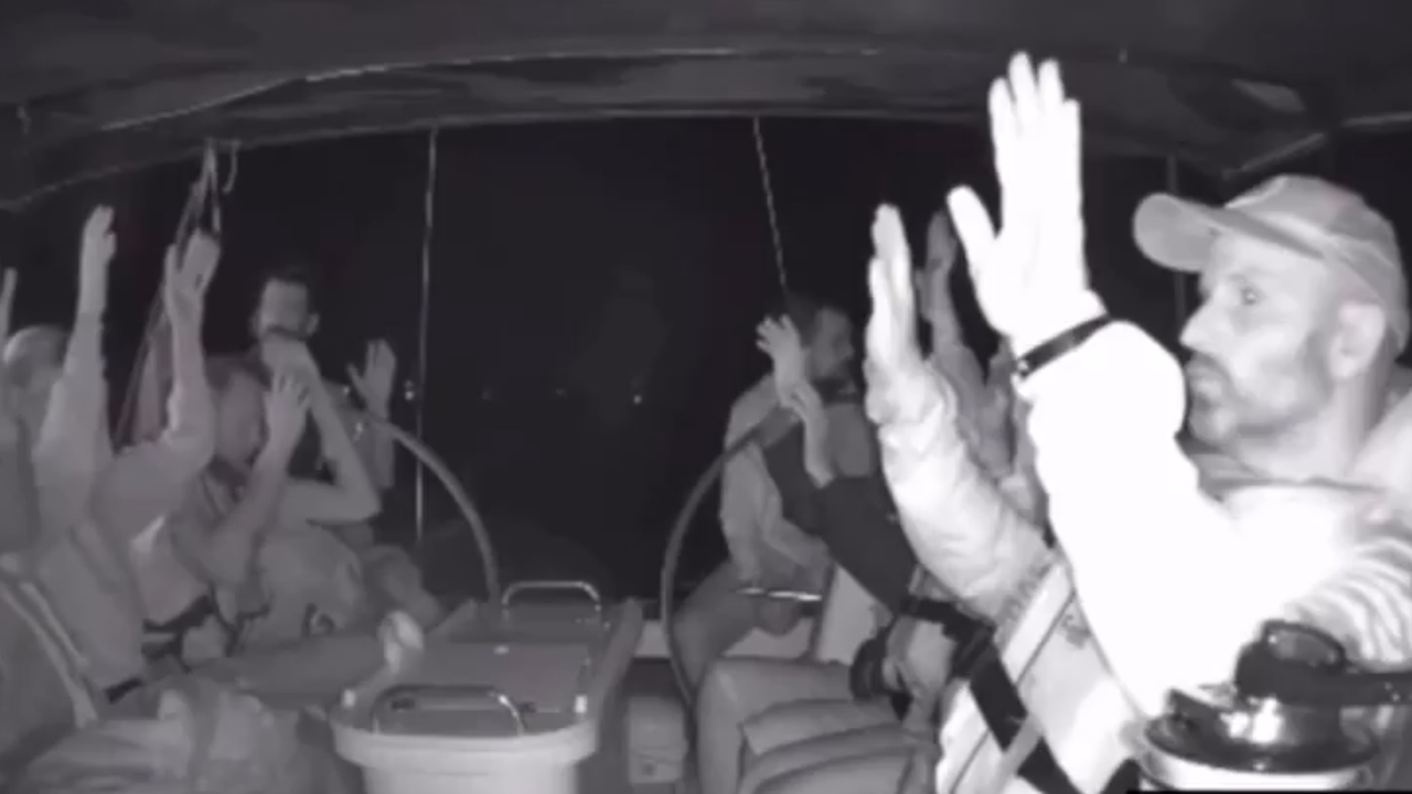 Желязков: Информирали сме израелските власти, че има български гражданин във флотилията „Сумуд“, призовали сме ги да спазват нормите на международното право