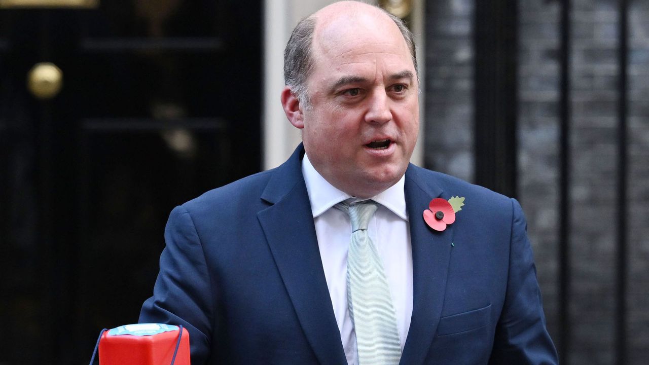 Бивш британски министър на отбраната: Украйна трябва да взриви Кримския мост