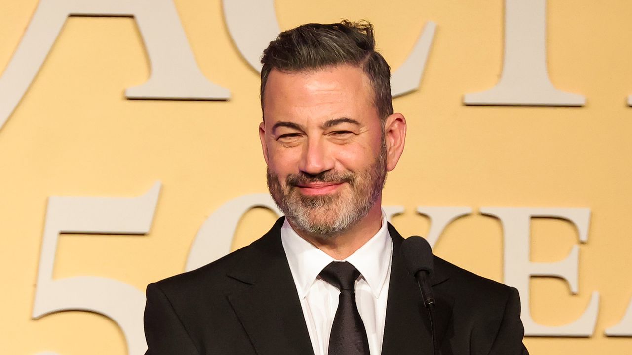 Случаят с шоуто на Джими Кимъл отива в Сената