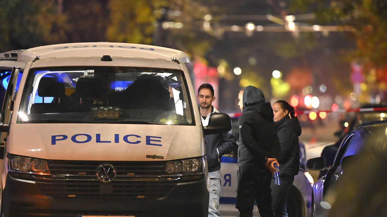 Истински ужас се крие зад убийството на 45-годишната жена от София! Мъжът й - бивш боксьор, запалил е къщата й, докато децата са били вътре!