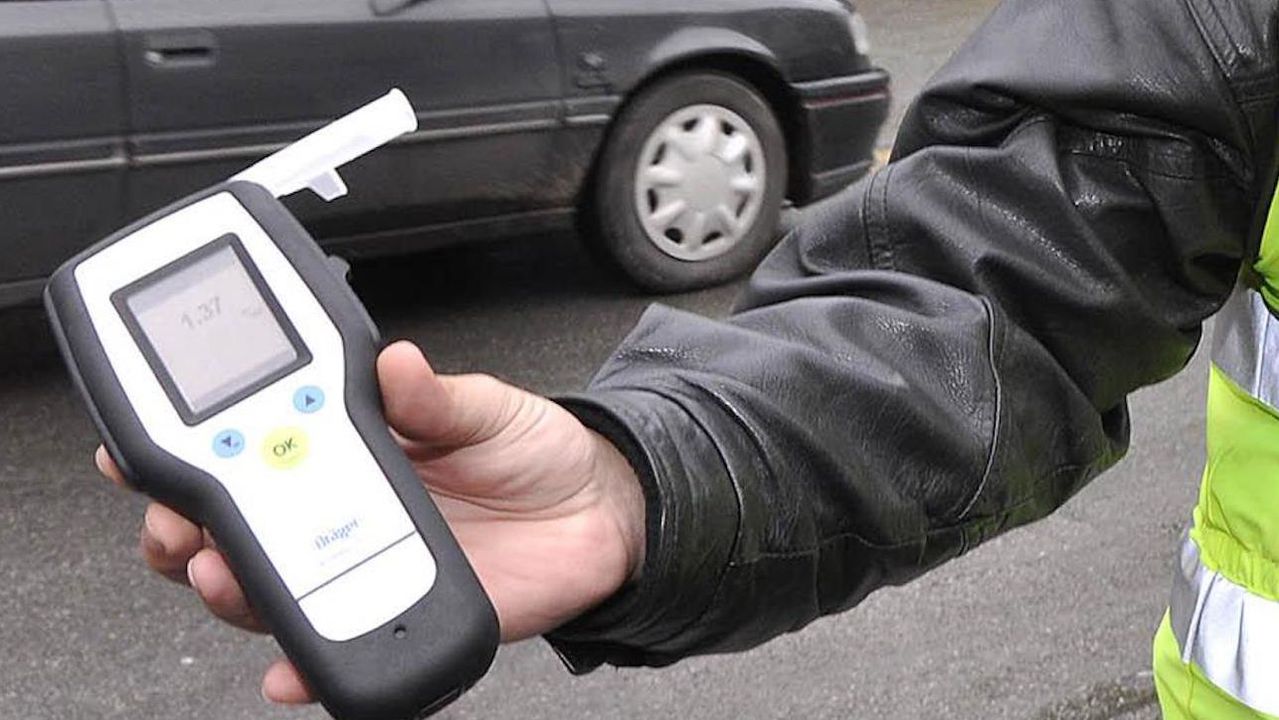 Извършен е контрол на 14 854 водачи и пътници. Съставени