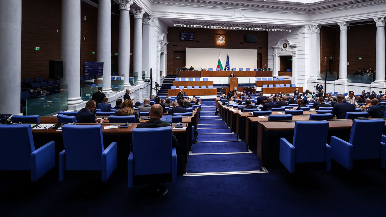 Кабинетът ще внесе в НС проекта на Бюджет 2026 идния петък