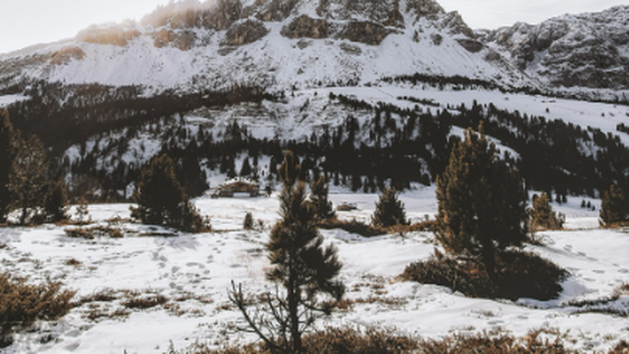 Условията в планините са подходящи за туризъм, но туристите трябва