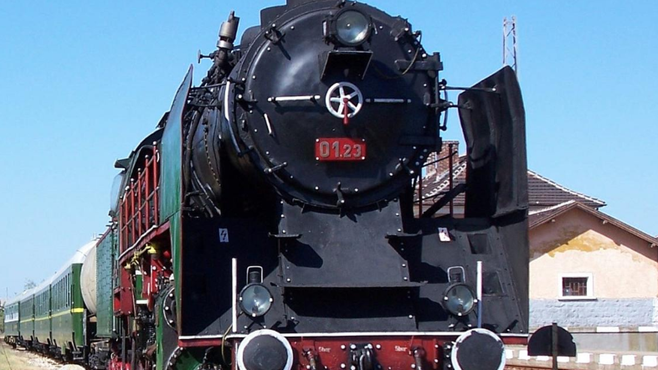 За следобедните пътувания влакът отново ще е в състав от