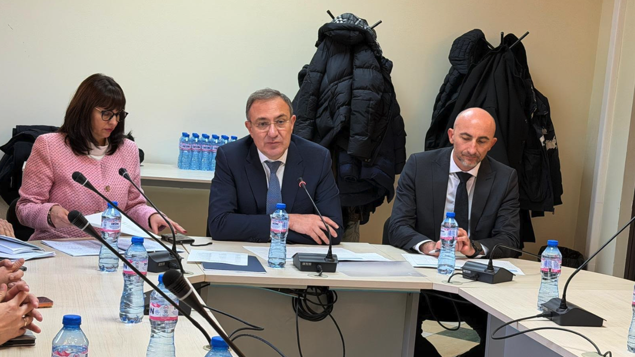 Ремонтите в 12 дома за възрастни вече приключиха. Само преди