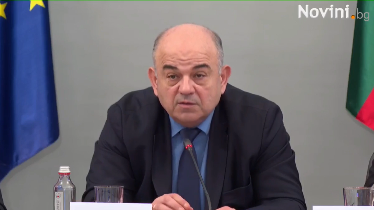 Двойното обозначение на цените ще е до 8 август. Всички