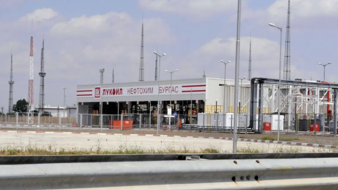 Какво ще покаже проверката за картел в „Лукойл“?