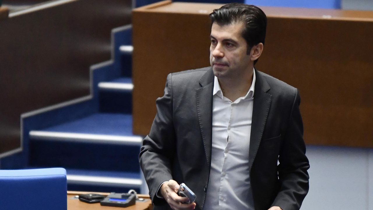 Народното събрание гласува и прие оставката на народния представител от