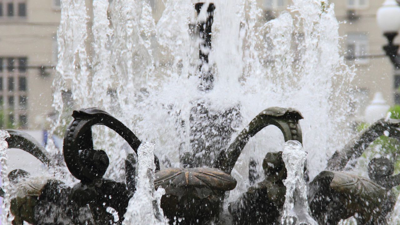 Горещото време на Балканите ще продължава, включително събота и неделя,