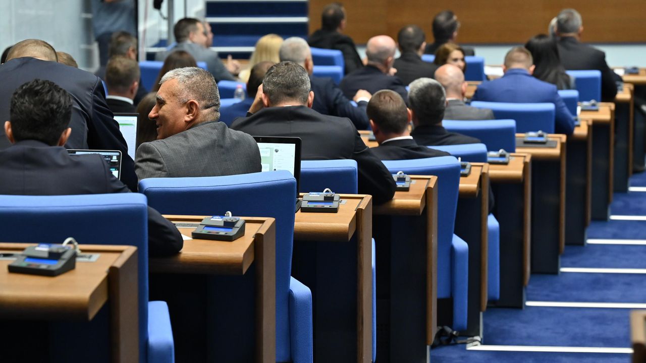 НС реши: Министерският съвет има две седмици да създаде Национален борд по водите