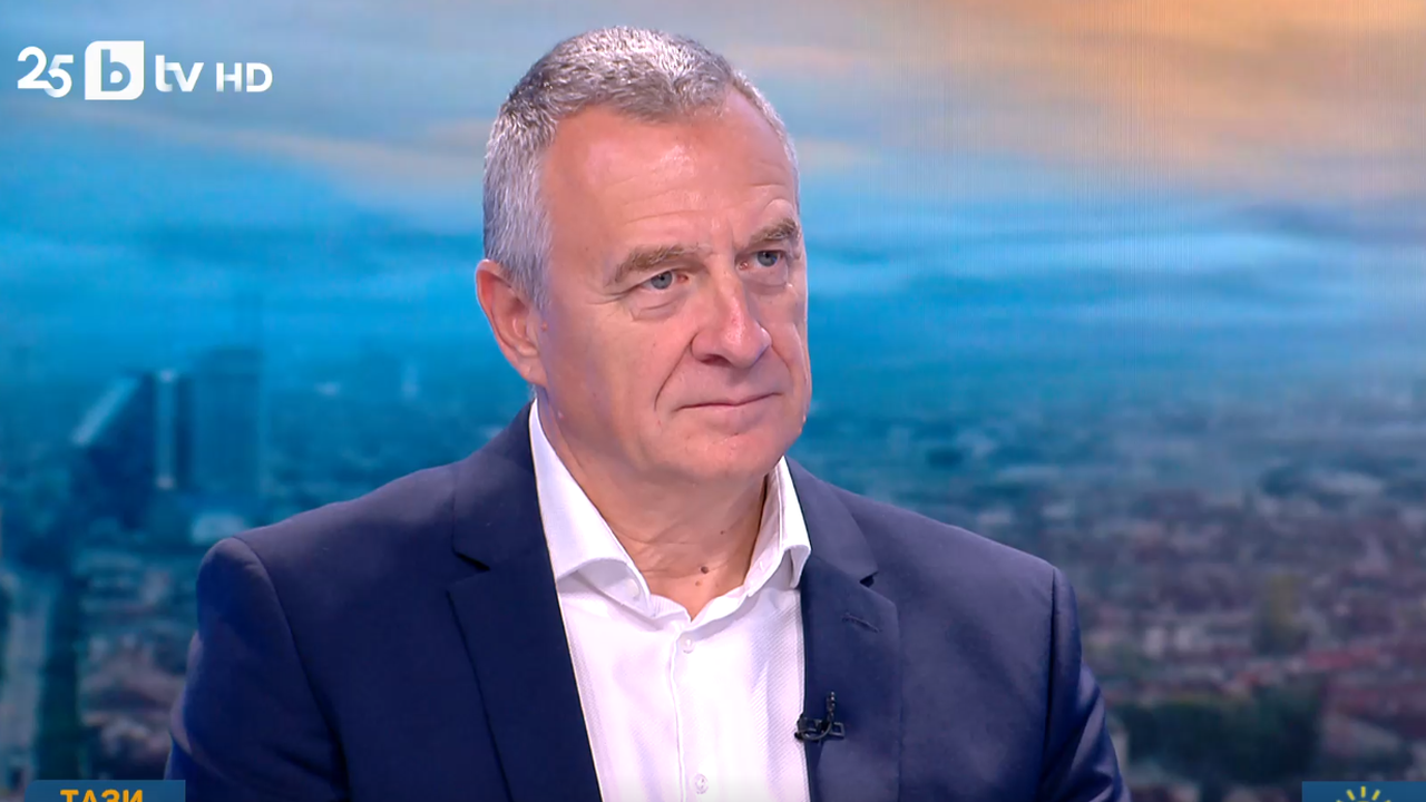 Цветлин Йовчев за инцидента със самолета на фон дер Лайен: Не можем да говорим за целенасочена атака