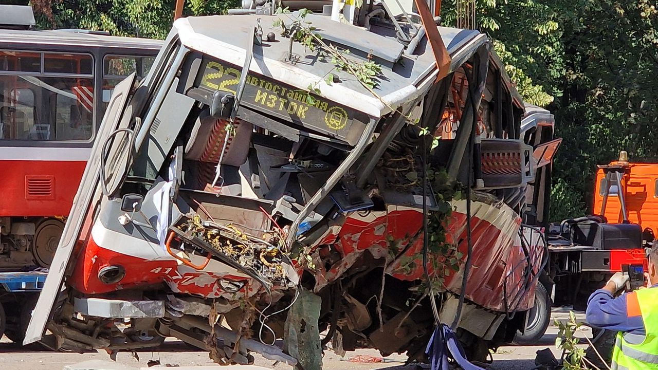 Столичната полиция е задържала 22-годишен младеж, който е направил пълни