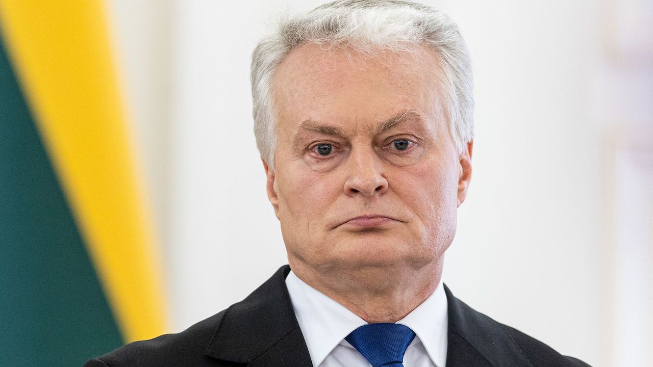 Самолетът, с който литовският президент Гитанас Науседа (на снимката) се