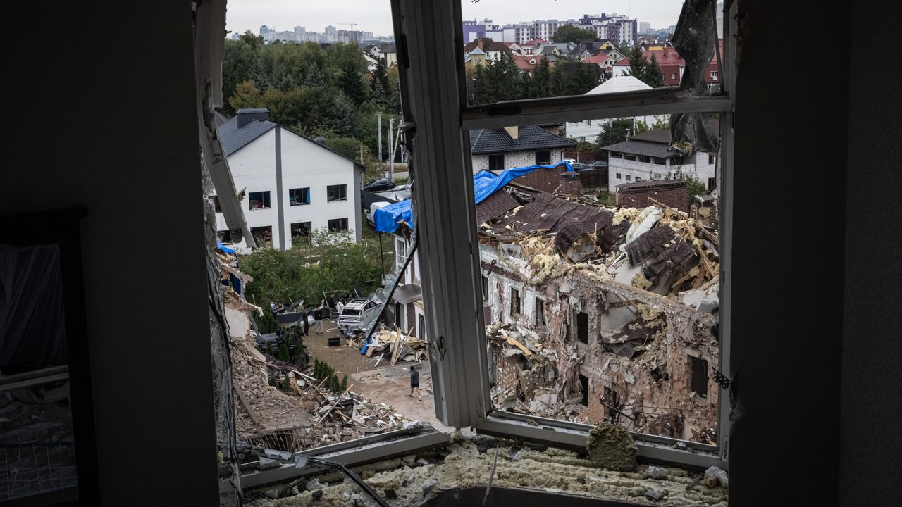 В Пермския край в Русия за първи път гражданска инфраструктура пострада при атака с дронове