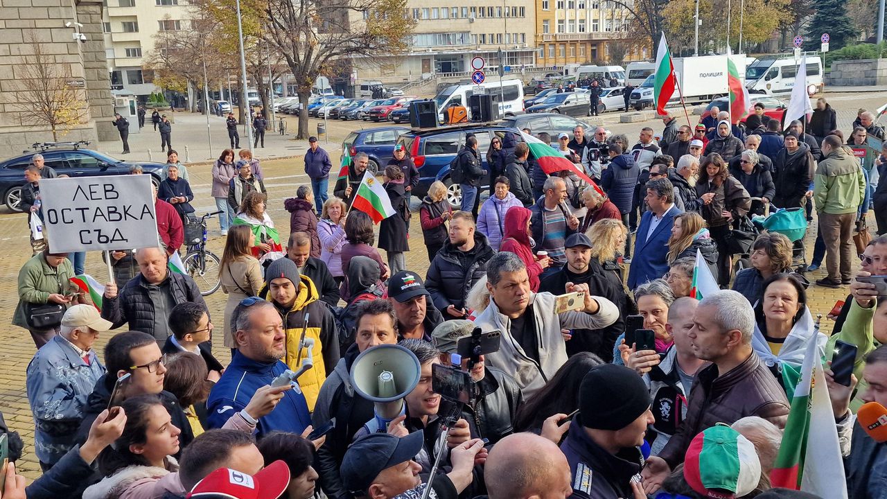 Протестиращите внесоха писмо със своите искания до управителя на БНБ
