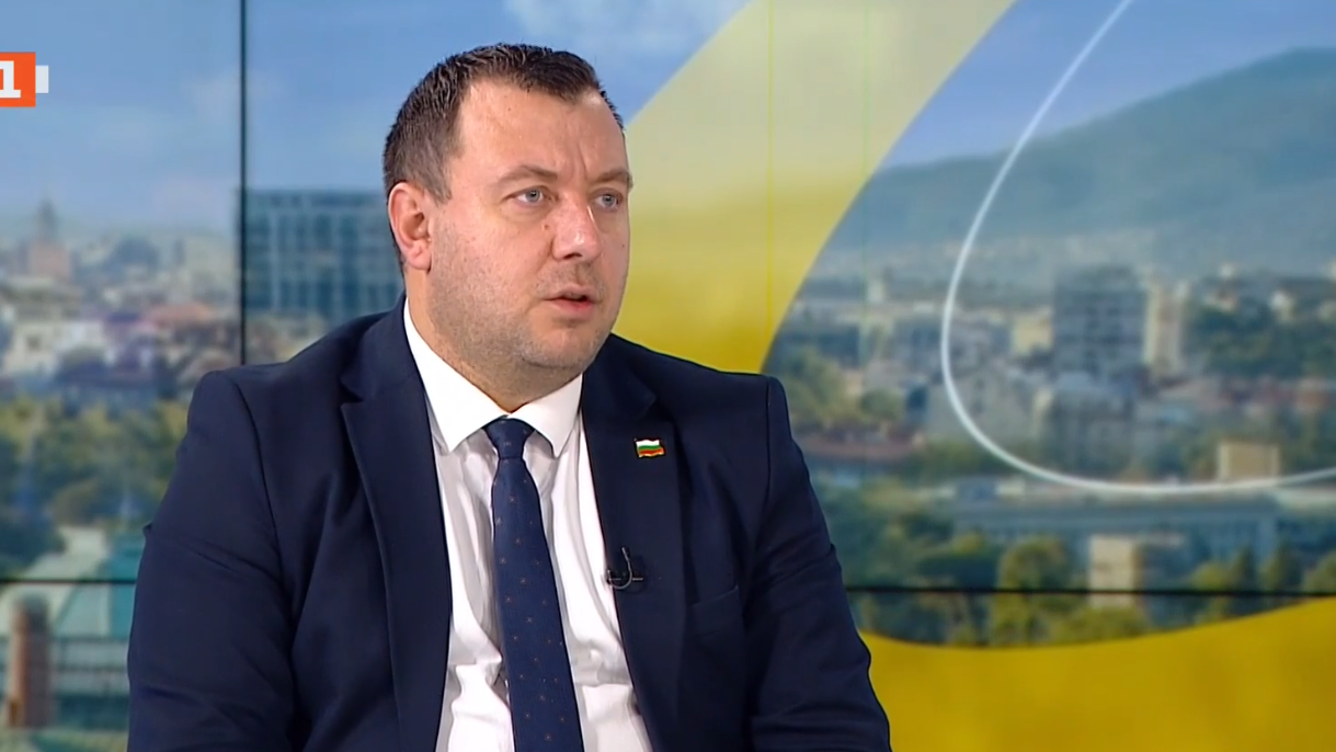 Петров смята, че депутатите в НС трябва да са по-малко