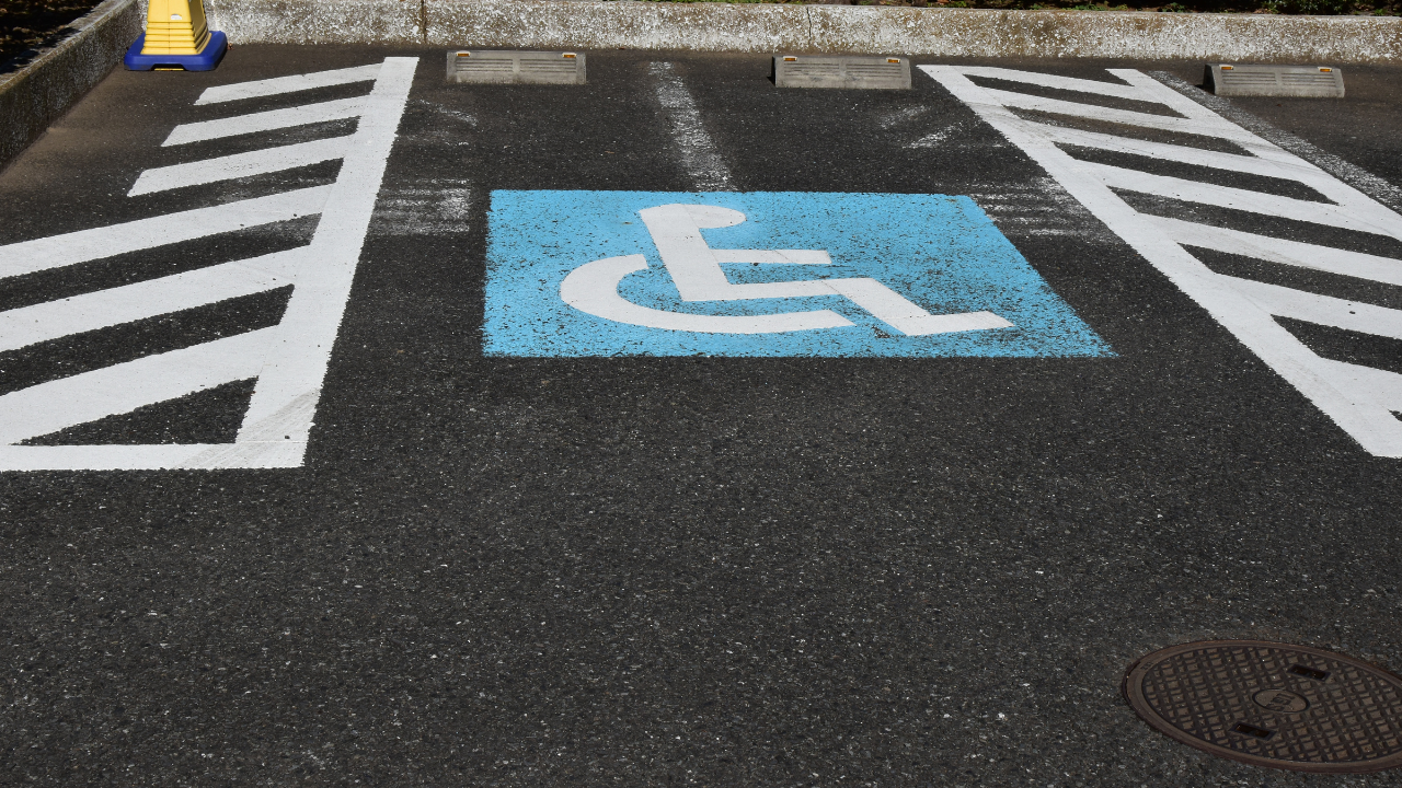 3 декември е Международен ден на хората с увреждания.Около 30 000