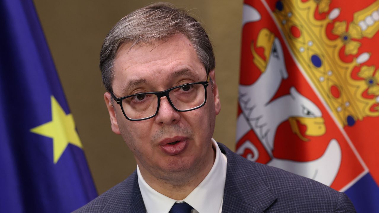 Тази седмица Шешел заяви, че конституцията на Сърбия трябва да