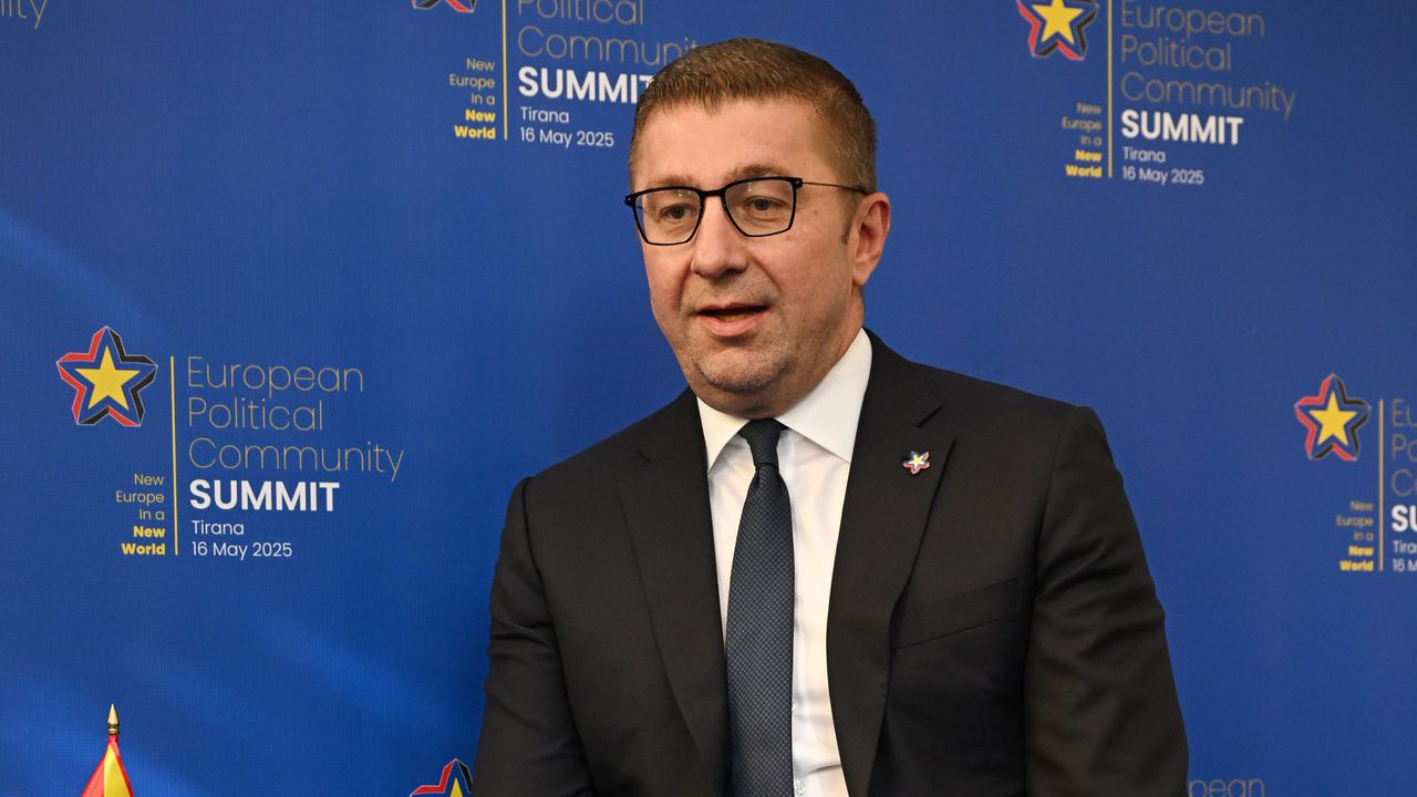 Мицкоски се бие в гърдите след доклада за напредъка на РСМ по пътя към ЕС